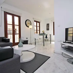 Del Parque Flats - Tribuna Apartment Malaga